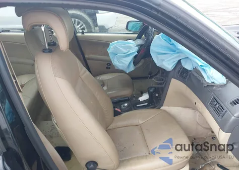 1999 Saab 9-5 z USA, uszkodzony, nr VIN YS3ED48E5X3003737